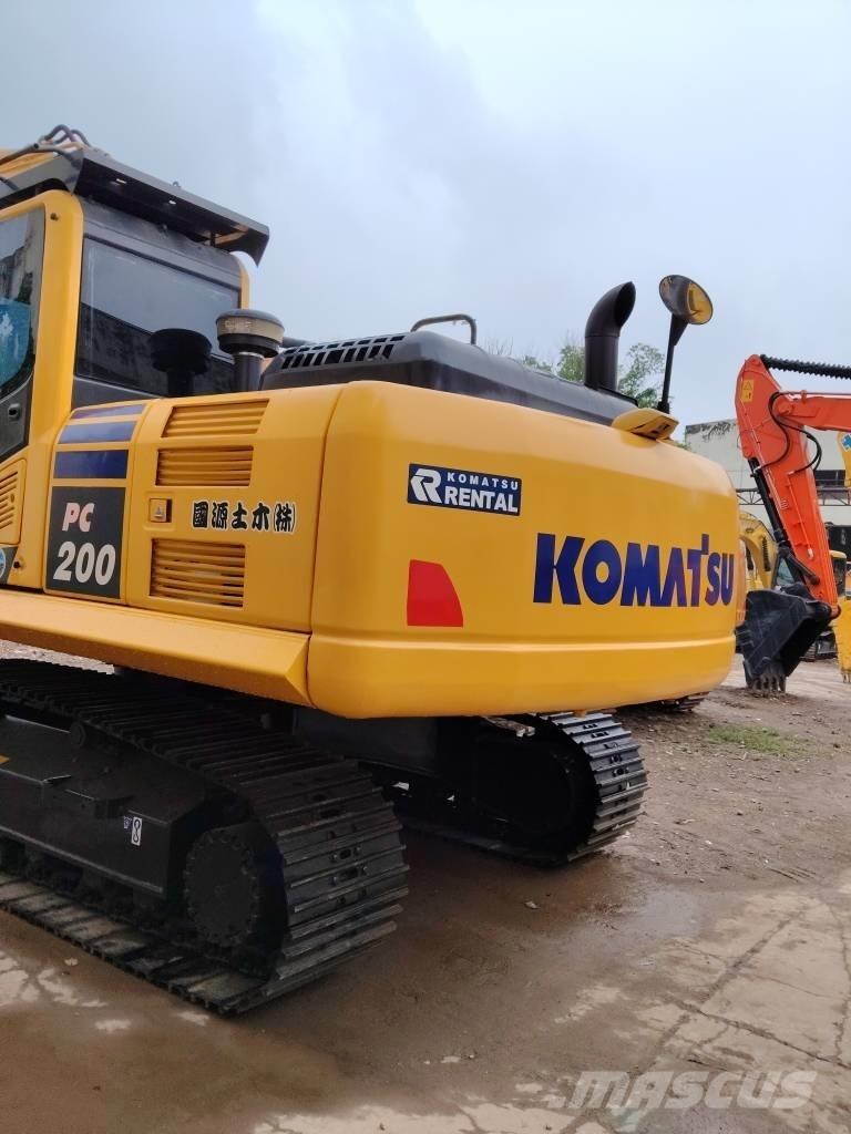 Komatsu PC 200-8 Rupsgraafmachines