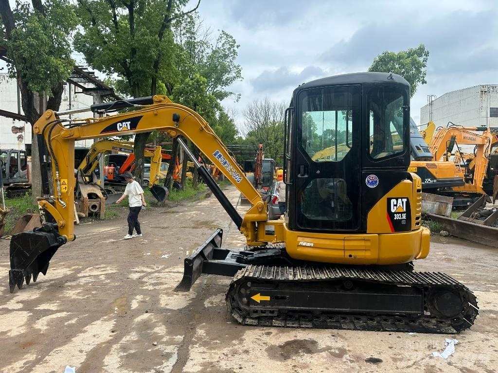 CAT 303 Minigraafmachines < 7t