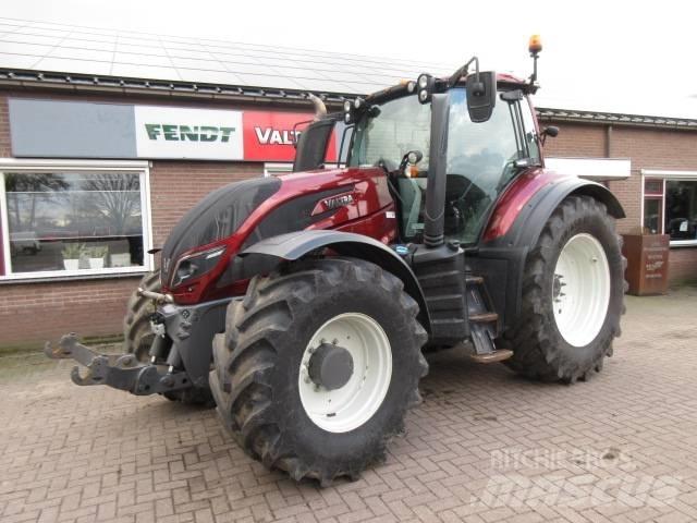 Valtra T174 VERSU Tractoren