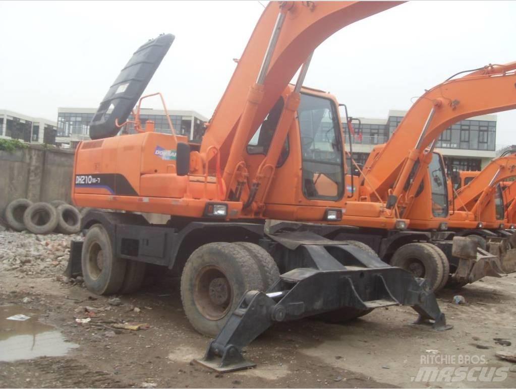 Doosan DH 210 W-7 Wielgraafmachines