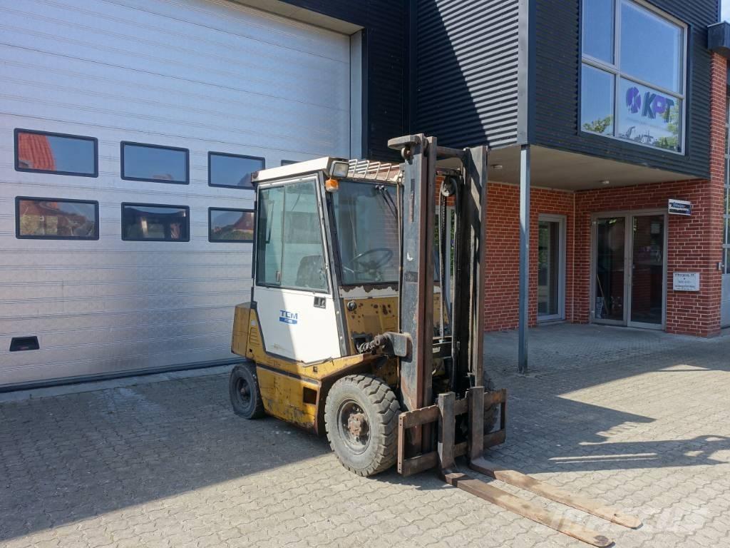 TCM FD 25 Z2 Diesel heftrucks