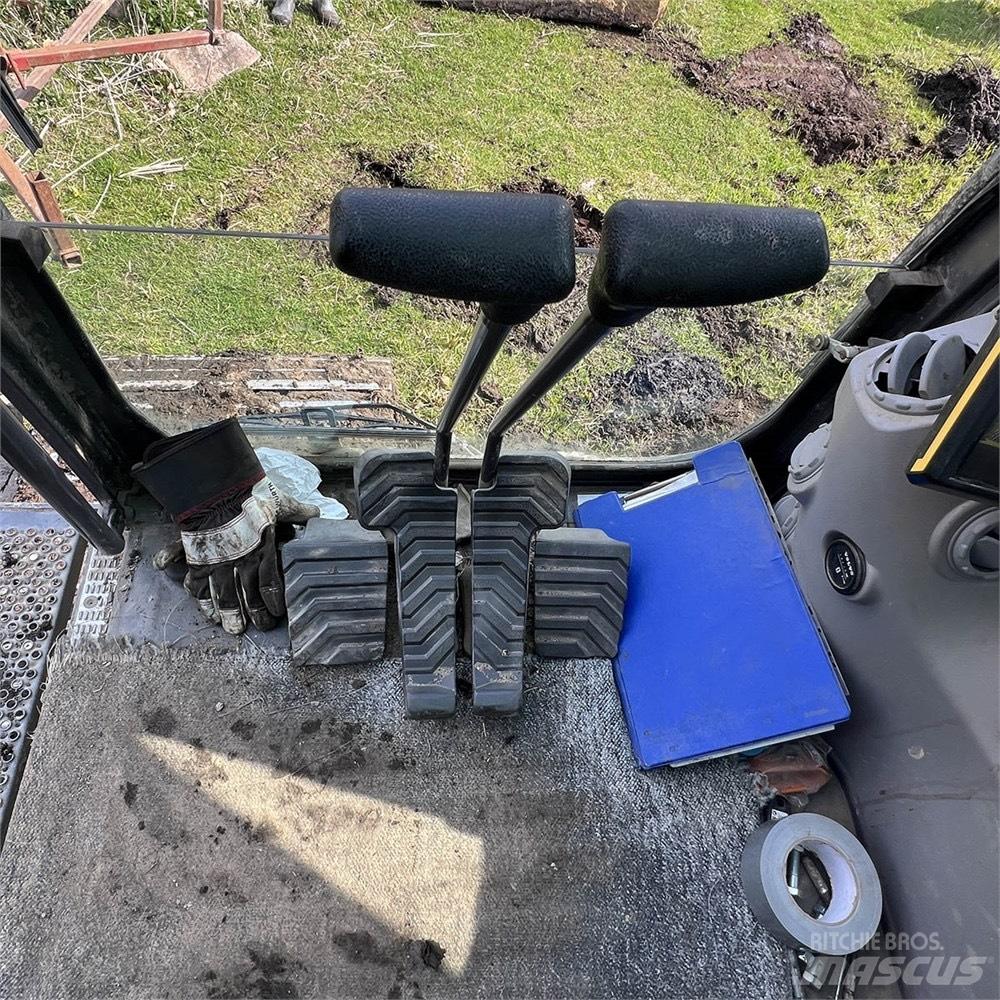 Volvo EC220 EL Rupsgraafmachines