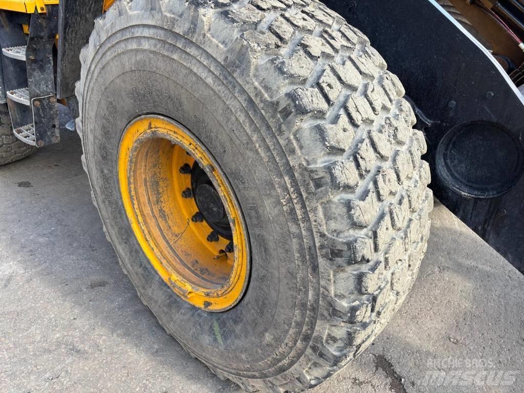 JCB 437 HT Wielladers