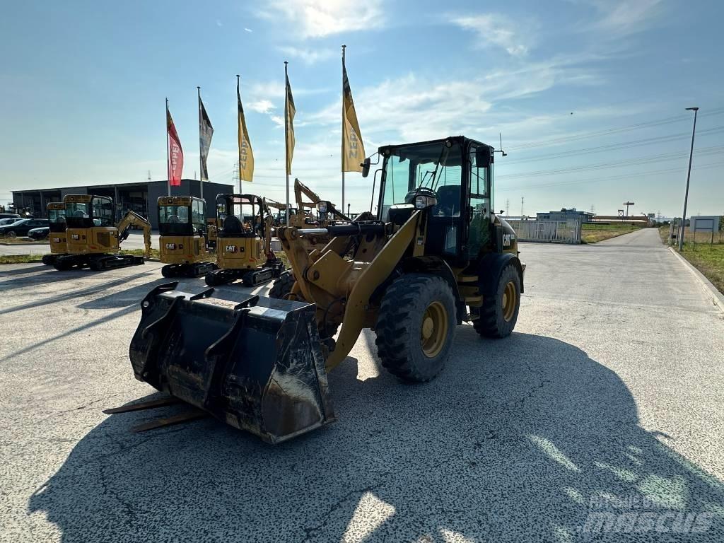 CAT 908M Wielladers