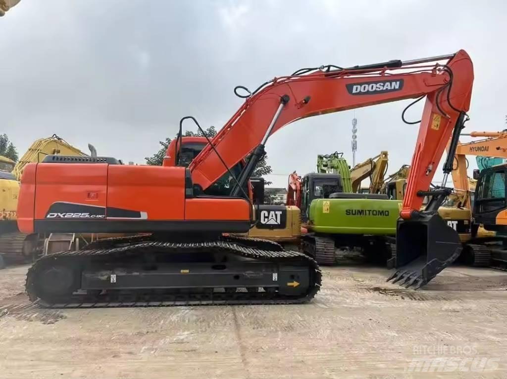 Doosan DX 225 LC-9C Rupsgraafmachines