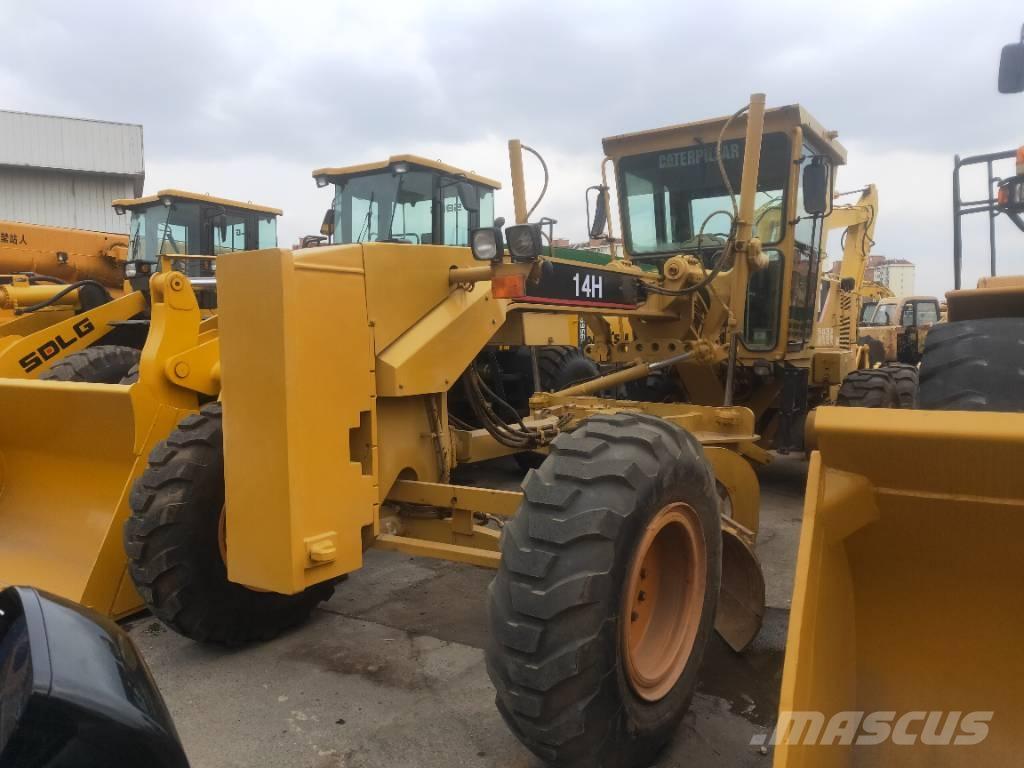 CAT 140K Graders