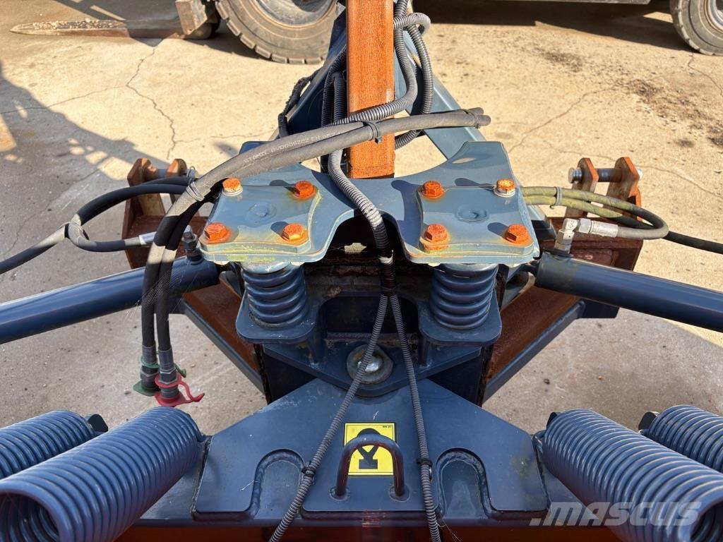  Ozamet  TR32 Sneeuwschuivers en -ploegen