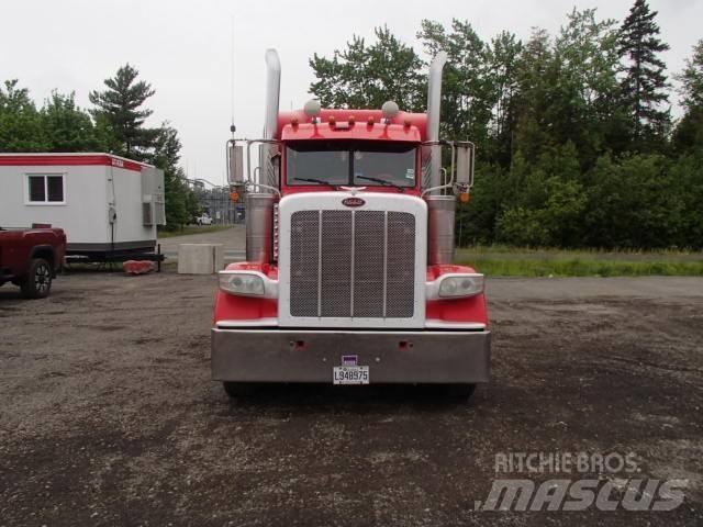 Peterbilt 388 Trekkers