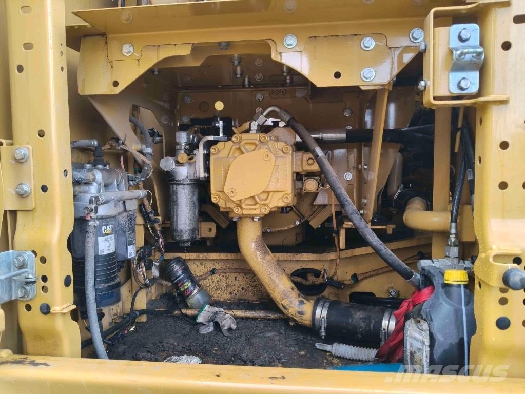 CAT 326 Rupsgraafmachines