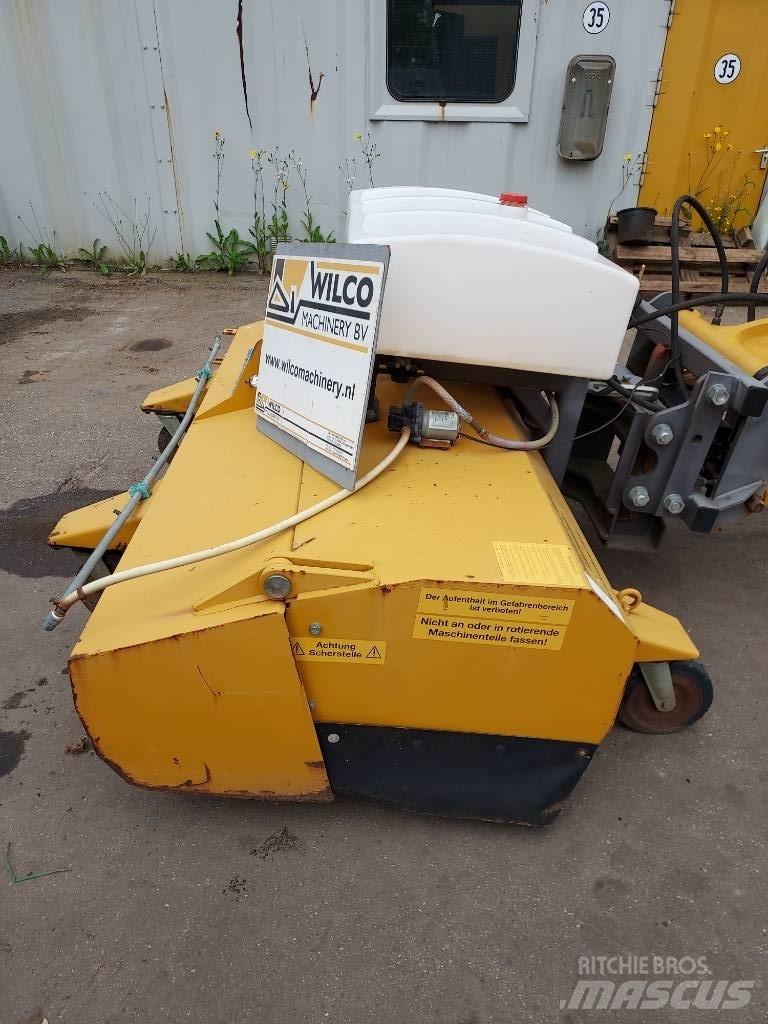 CAT 906/7/8 Veegmachines
