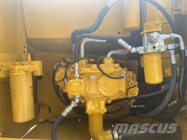 CAT 320D Rupsgraafmachines