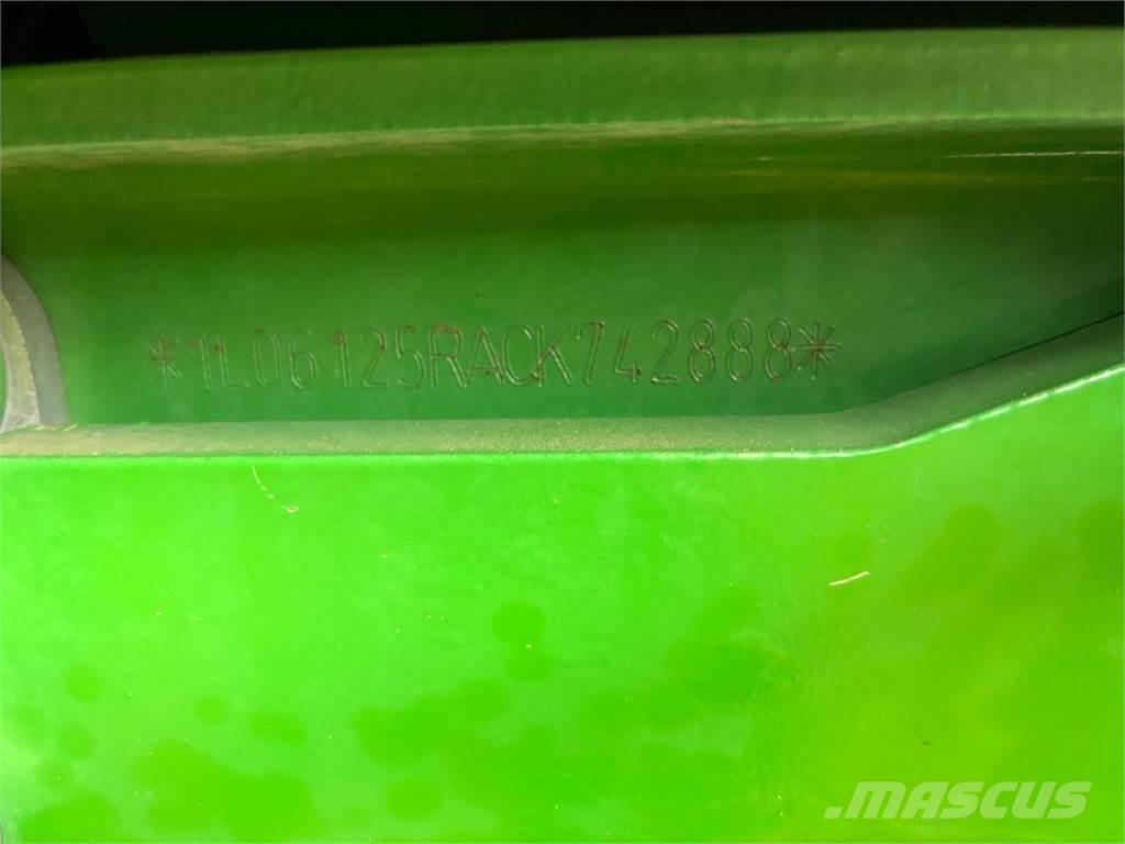 John Deere 6125R Tractoren