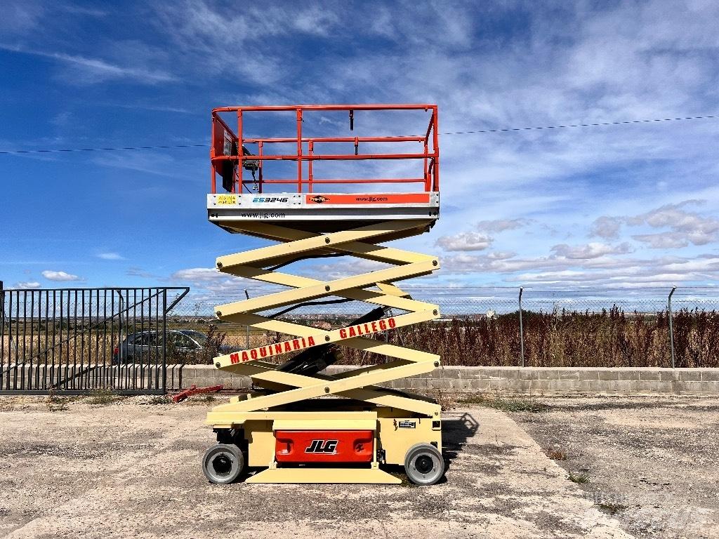 JLG 3246 ES Schaarhoogwerkers