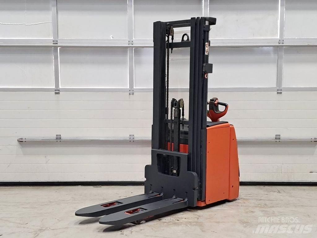 Linde L20 Stapelaar meeloop