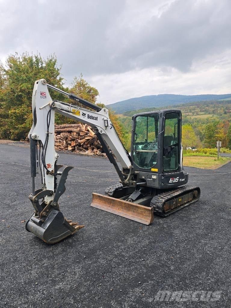Bobcat E 35 Minigraafmachines < 7t