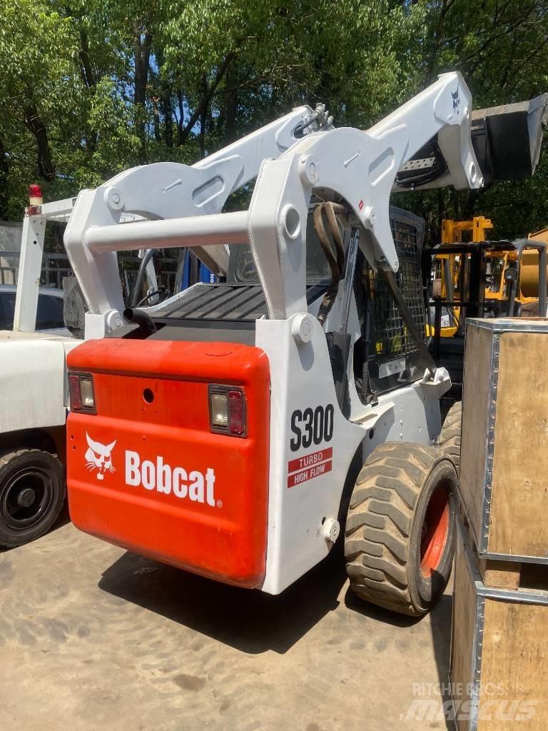 Bobcat S 300 Schrankladers