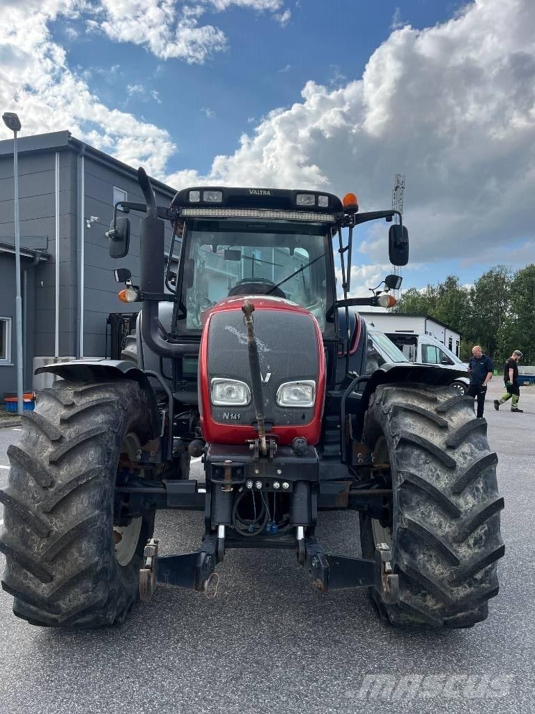 Valtra N 141 Tractoren