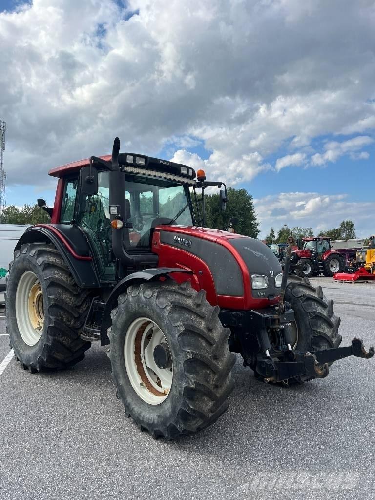Valtra N 141 Tractoren
