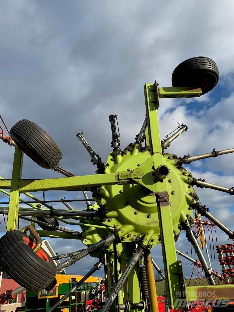 CLAAS 880 L Schudders