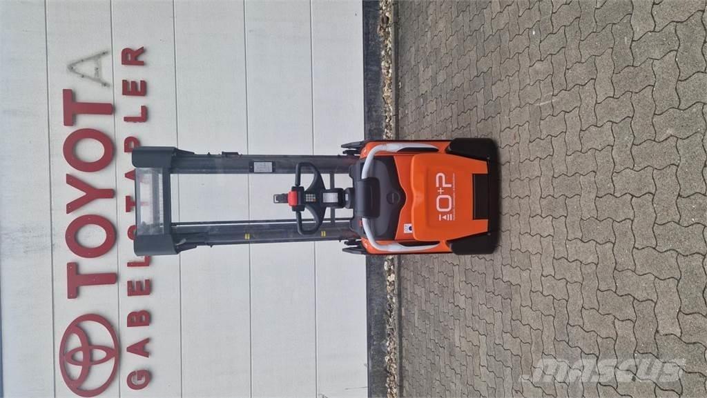 Toyota SPE160 Zelfrijdende stapelaars