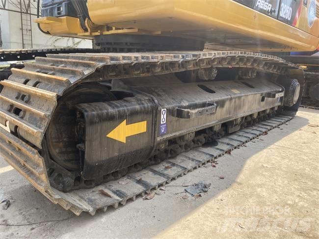CAT 325 D Rupsgraafmachines