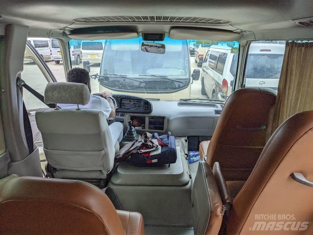 Toyota Coaster Bus Minibussen