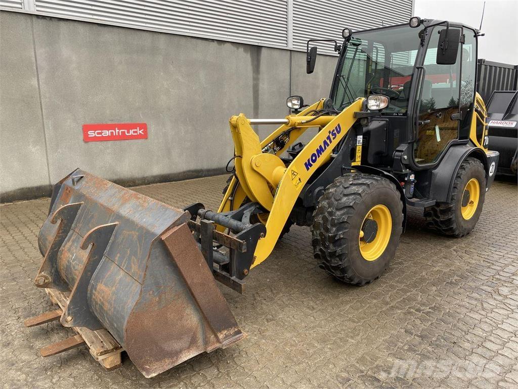 Komatsu WA70M-8EO Knik- en schrankladers