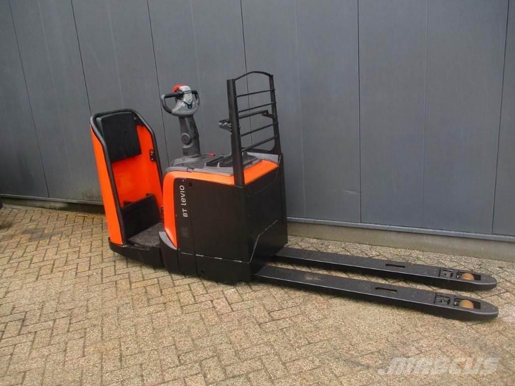 BT LPE 200 Meerij pallettruck met platform