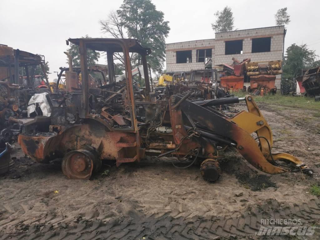 CAT 908H 2011r Wielladers