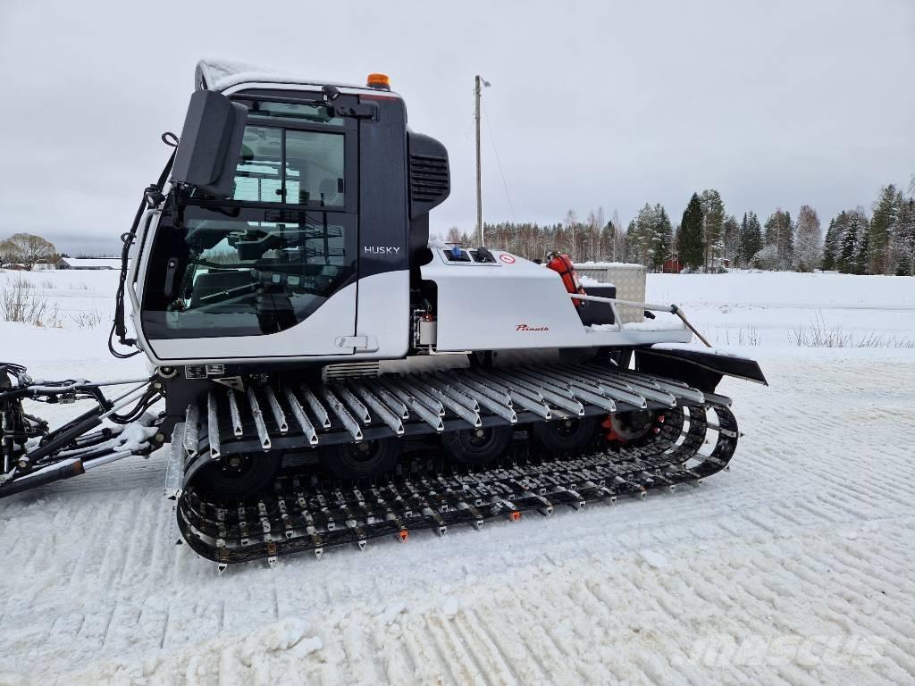 Prinoth Husky 4F Sneeuwruimers en -schuivers