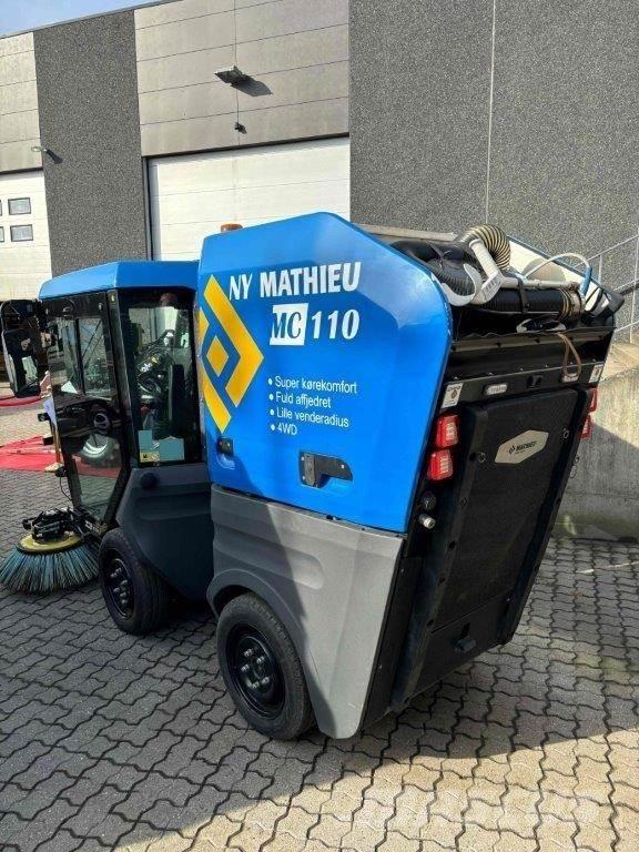 Mathieu MC110 Veegmachines