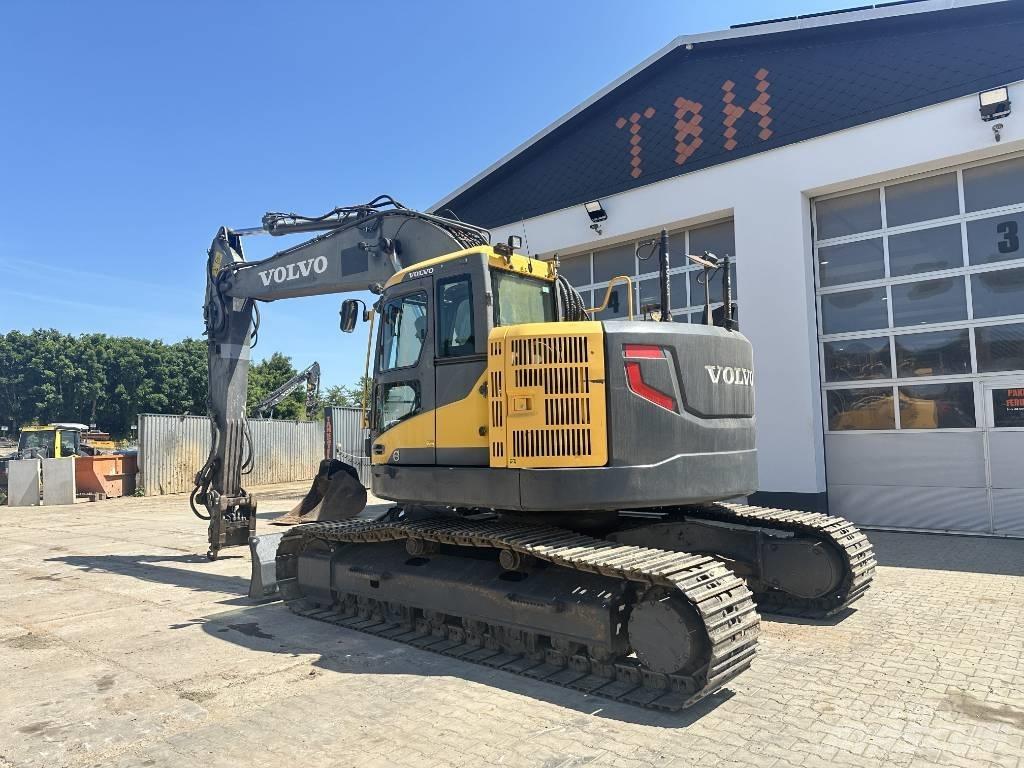 Volvo ECR 235 D Rupsgraafmachines
