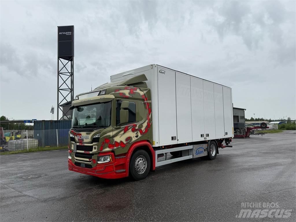 Scania P320 Bakwagens met gesloten opbouw