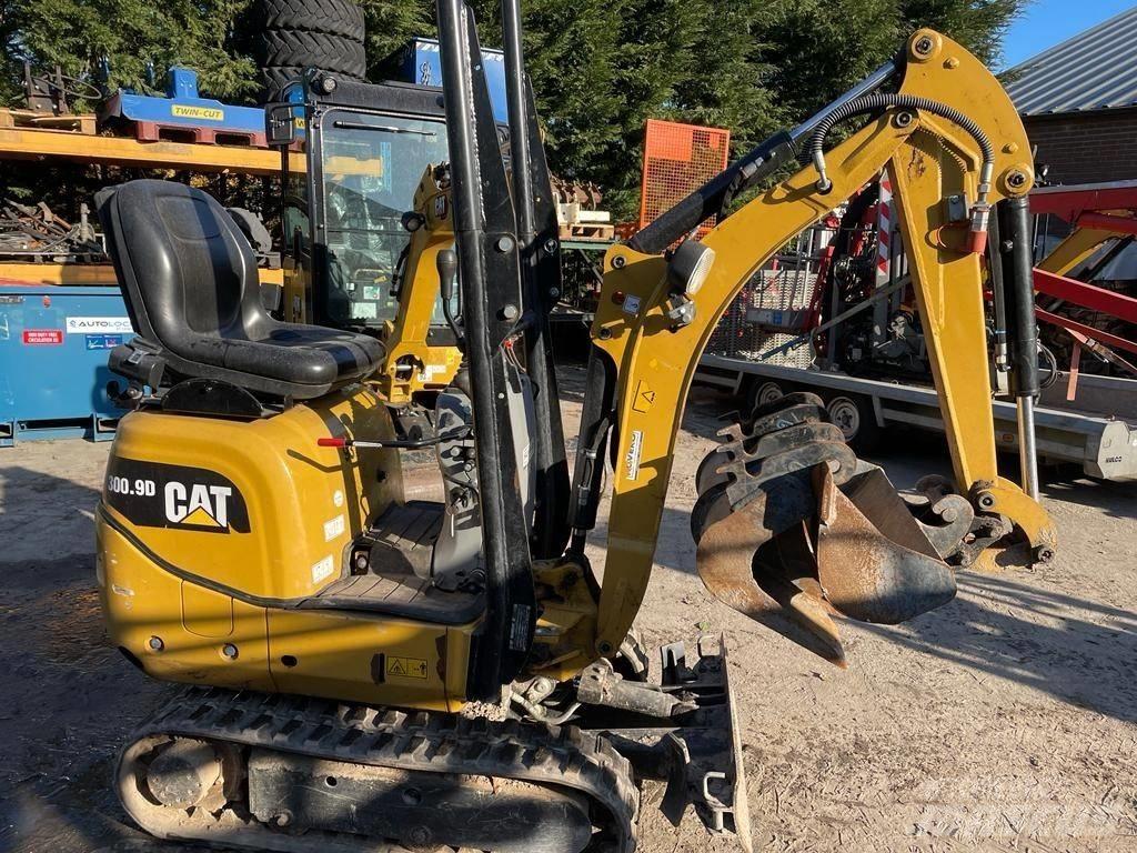 CAT 300.9 D Minigraafmachines < 7t