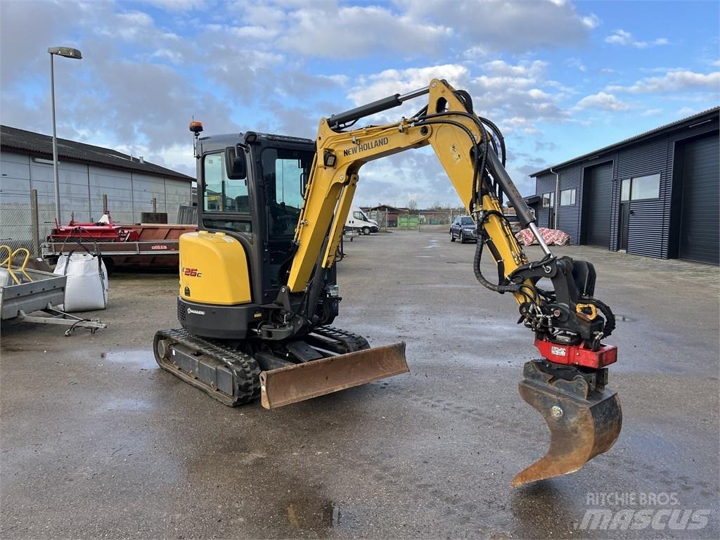New Holland E 26 C Minigraafmachines < 7t