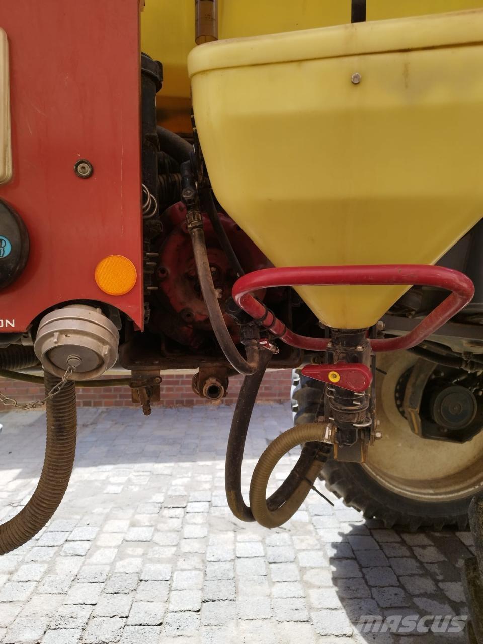 Hardi Alpha 2500 i Zelfrijdende spuitmachines