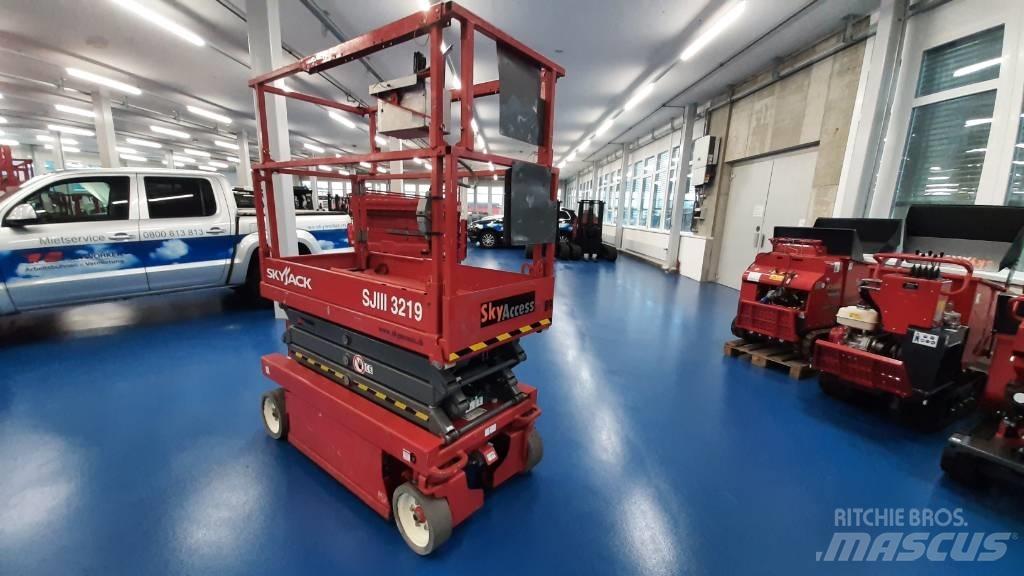 SkyJack SJIII 3219 Schaarhoogwerkers