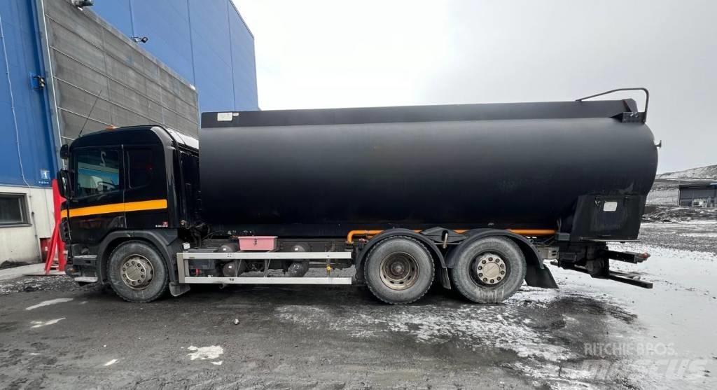 Scania P 114 Trekkers