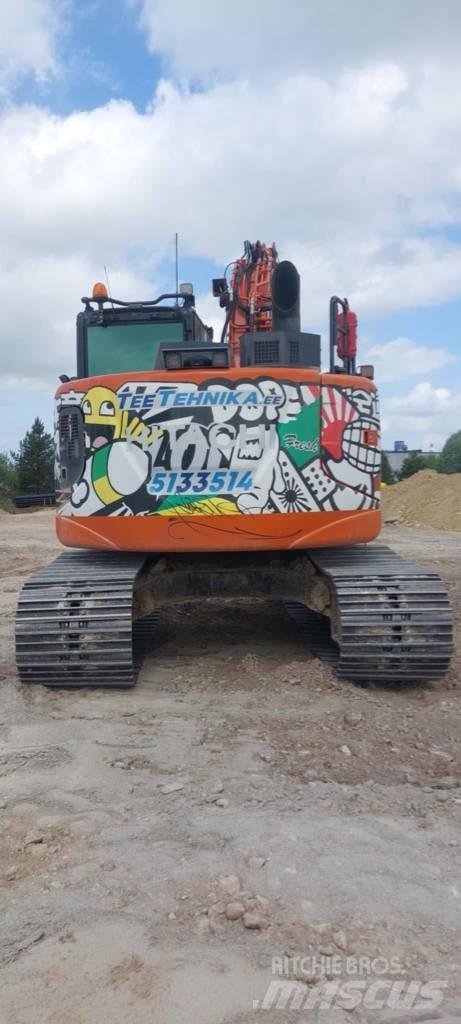 Hitachi ZX 135 US-6 Rupsgraafmachines