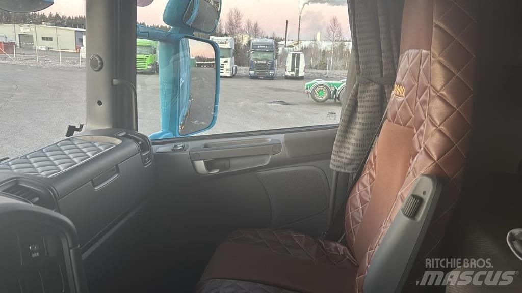 Scania R 490 Trekkers