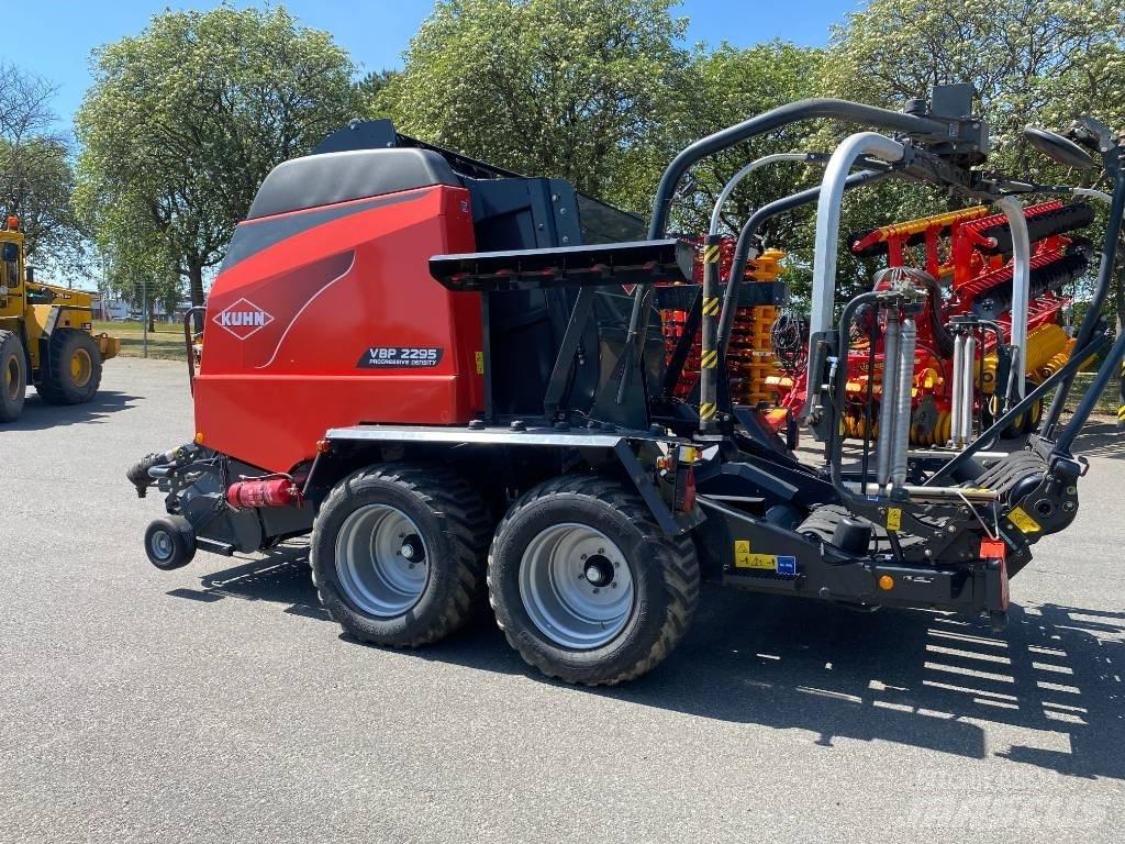 Kuhn VBP2295 Ronde-balenpersen