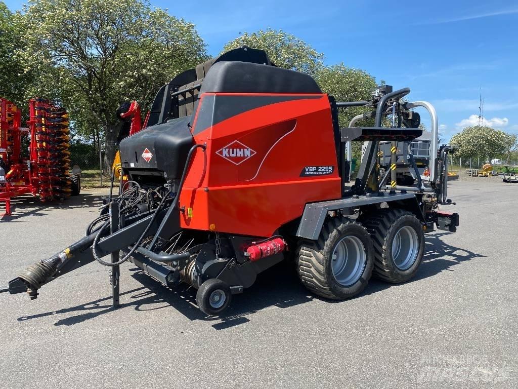 Kuhn VBP2295 Ronde-balenpersen