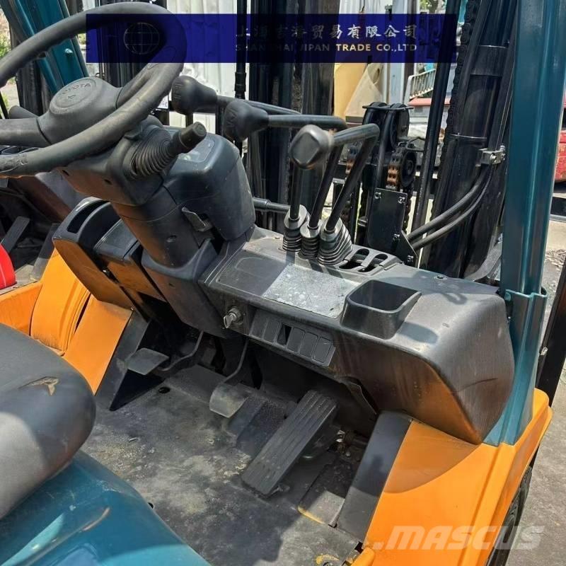 Toyota 7 FGU 25 Diesel heftrucks