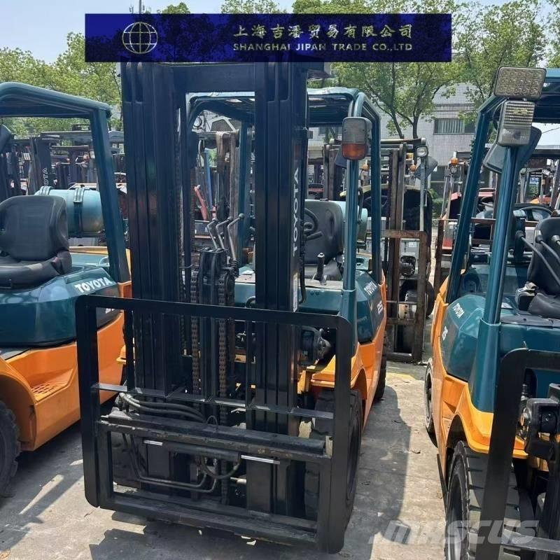 Toyota 7 FGU 25 Diesel heftrucks