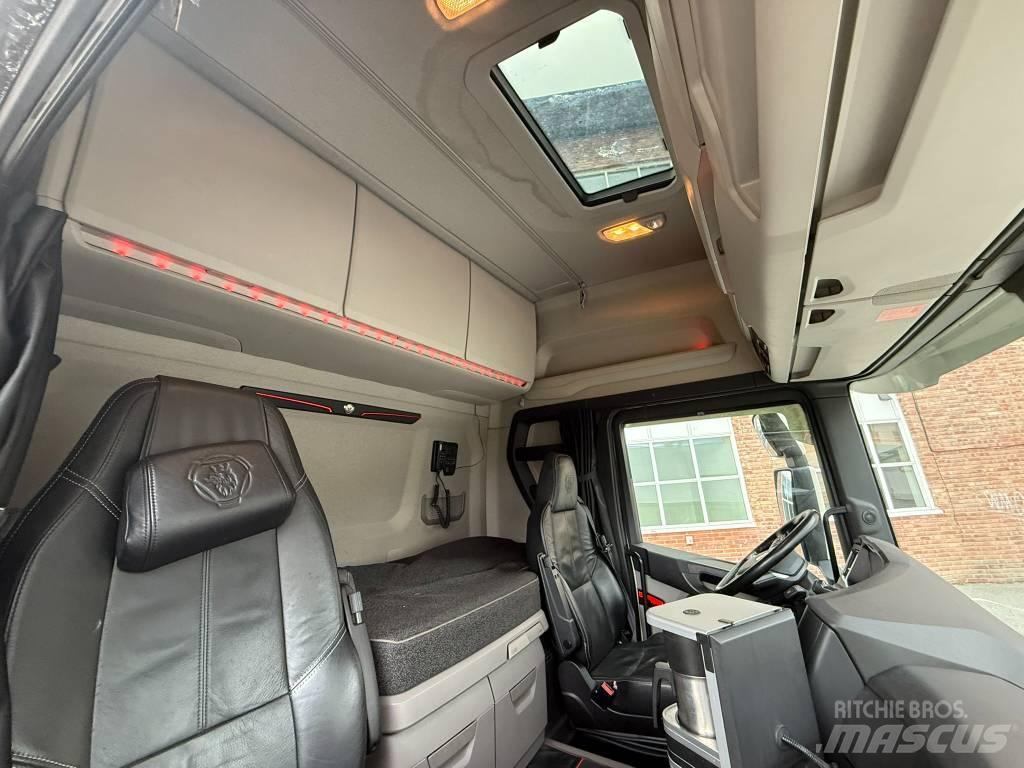 Scania R 590 Trekkers