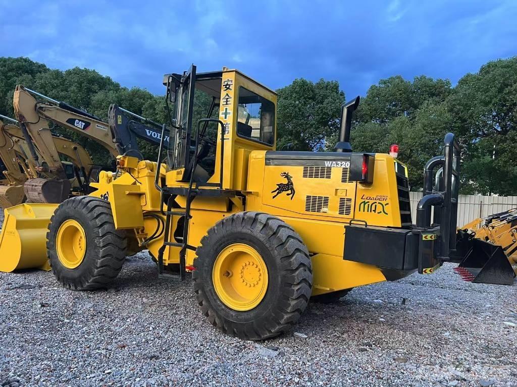 Komatsu WA320-3 Wielladers
