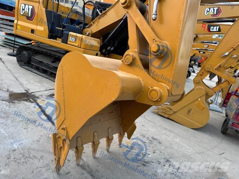 CAT 320 D Rupsgraafmachines