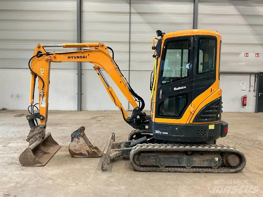 Hyundai 30 Z-9 AK Minigraafmachines < 7t
