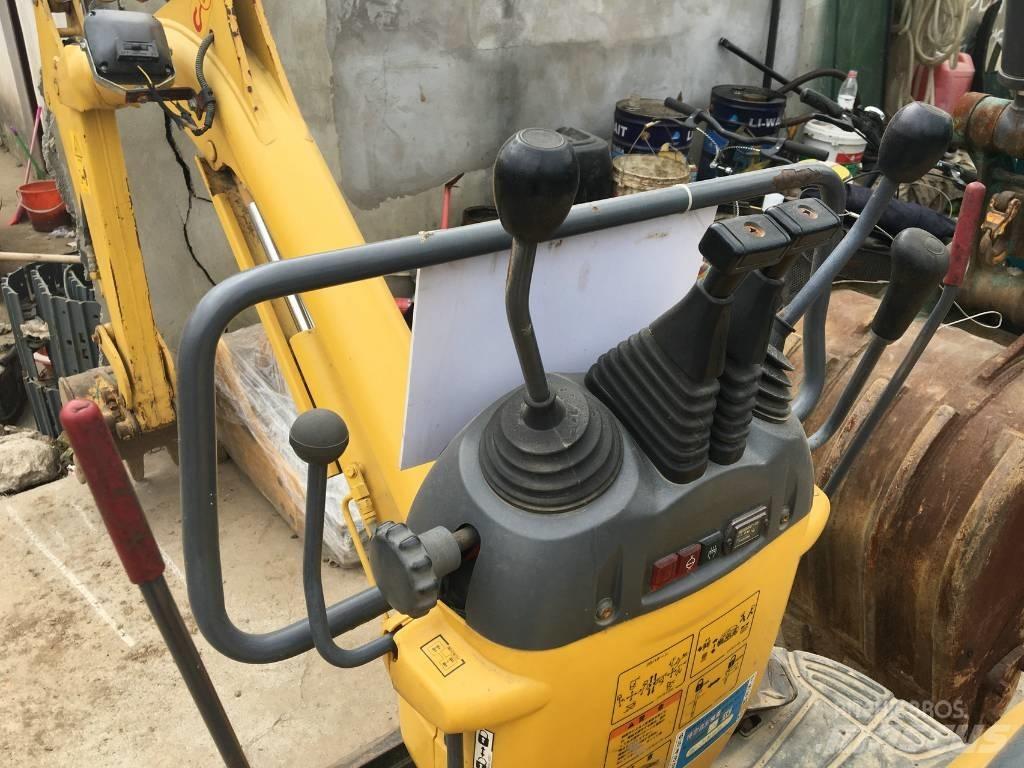 Komatsu PC 10 Minigraafmachines < 7t