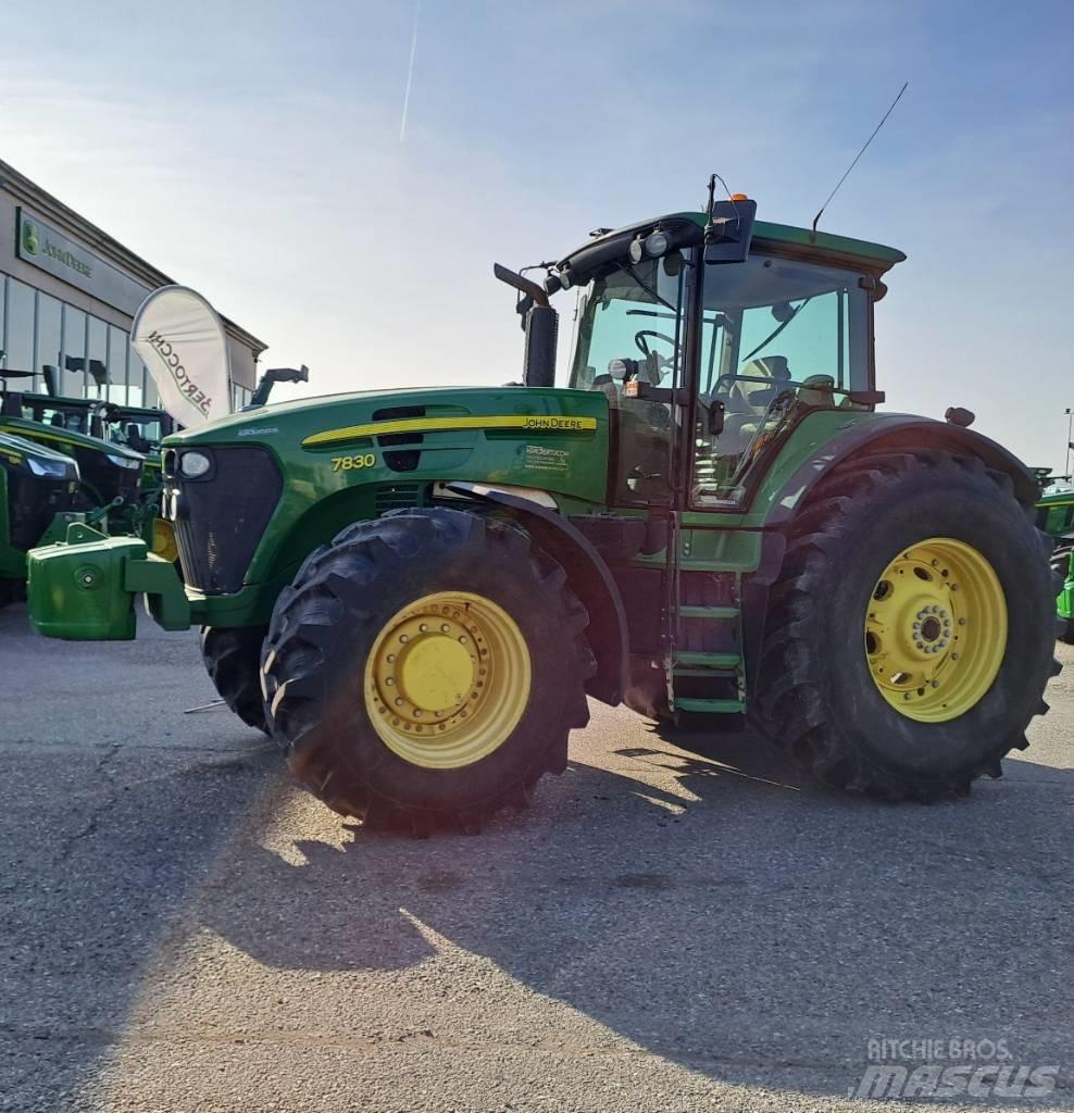 John Deere 7830 Tractoren
